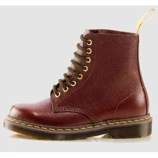 1460 Pebble Cherry Made In England Boots