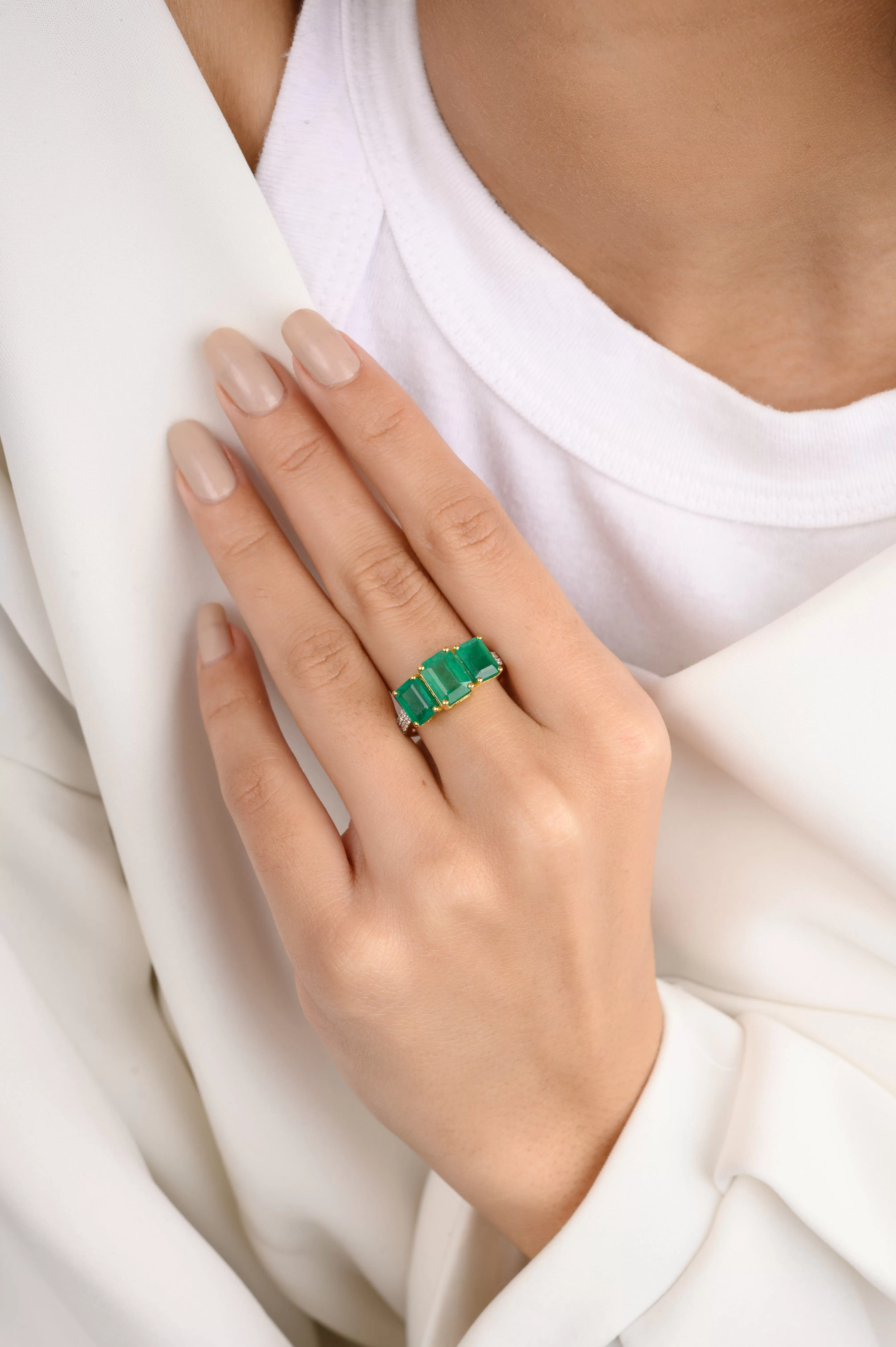 18K Gold Trillion Emerald Diamond Wedding Ring