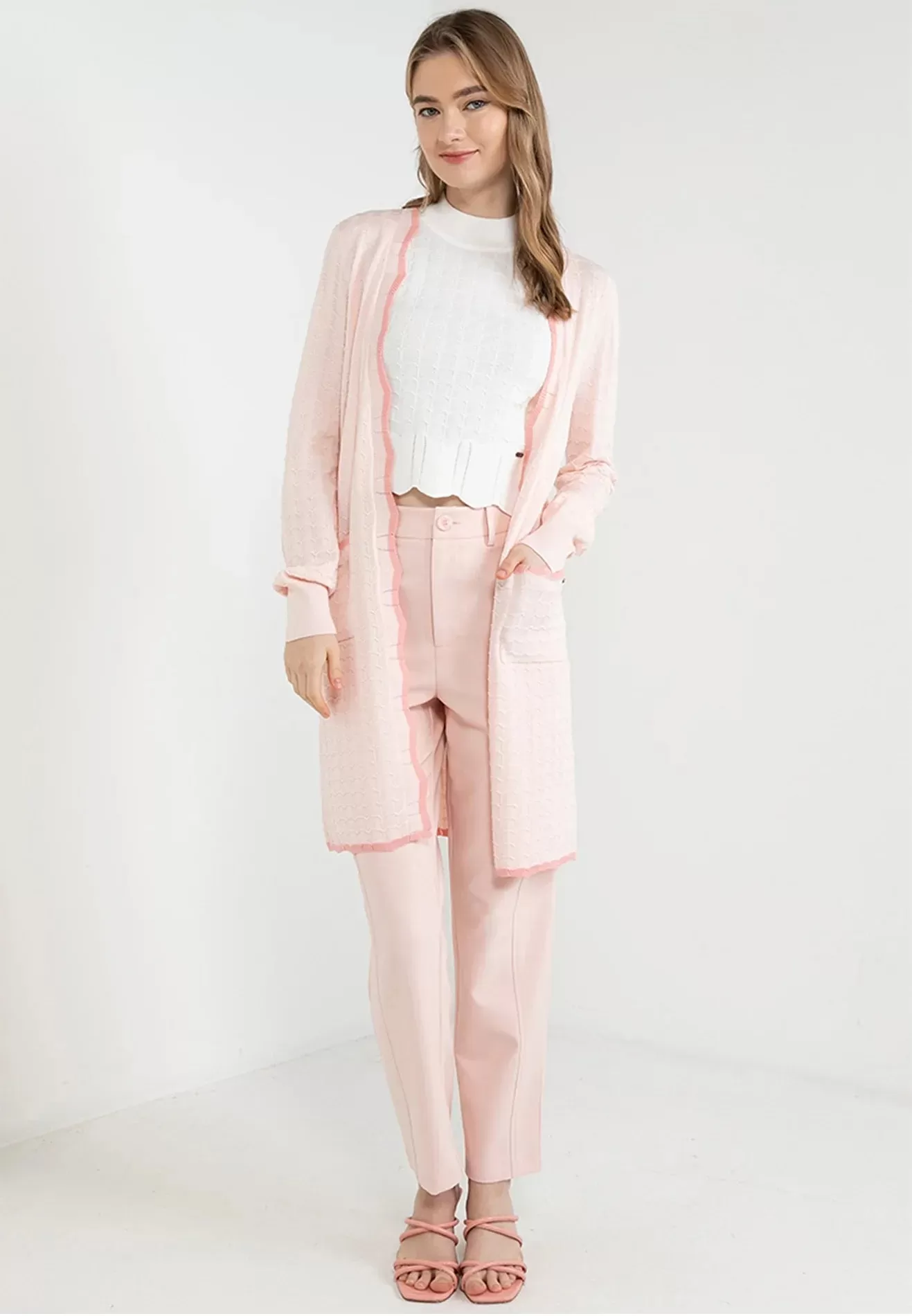 ELLE Apparel Scalloped Hemline Long Knit Cardigan