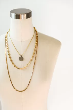 Gold Layers Essential Necklace Set