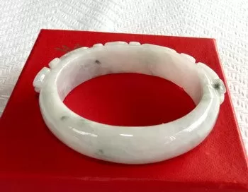 Sale-Rare Small Oval Carved Dragon and Phoenix Jadeite Jade Bangle BraceletFits Like 48mm (JHBB603)